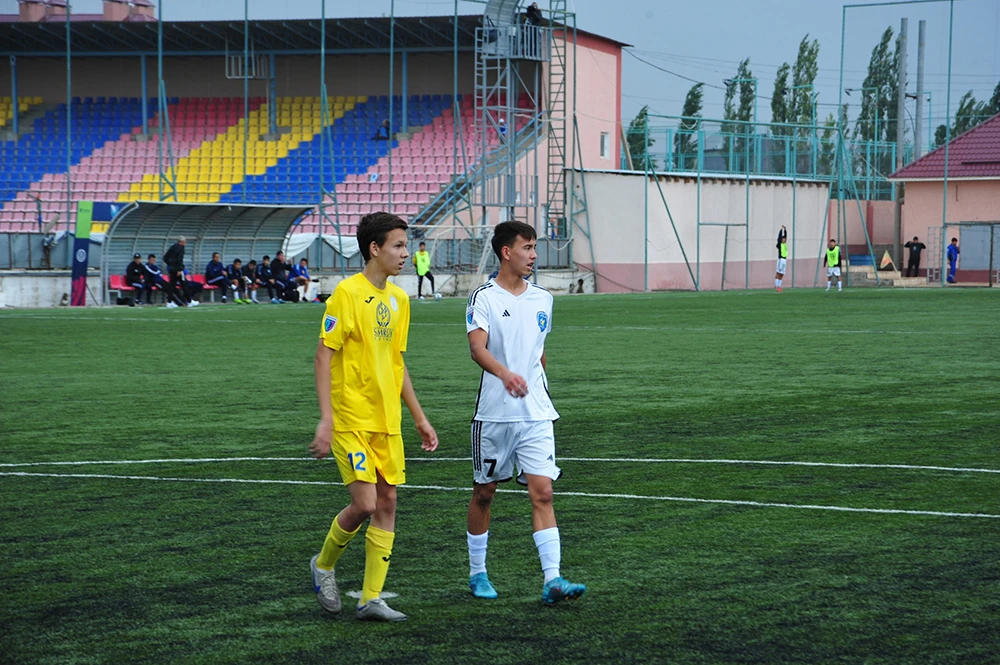 Әділет Мыңбай – айдың үздік пасының авторы!